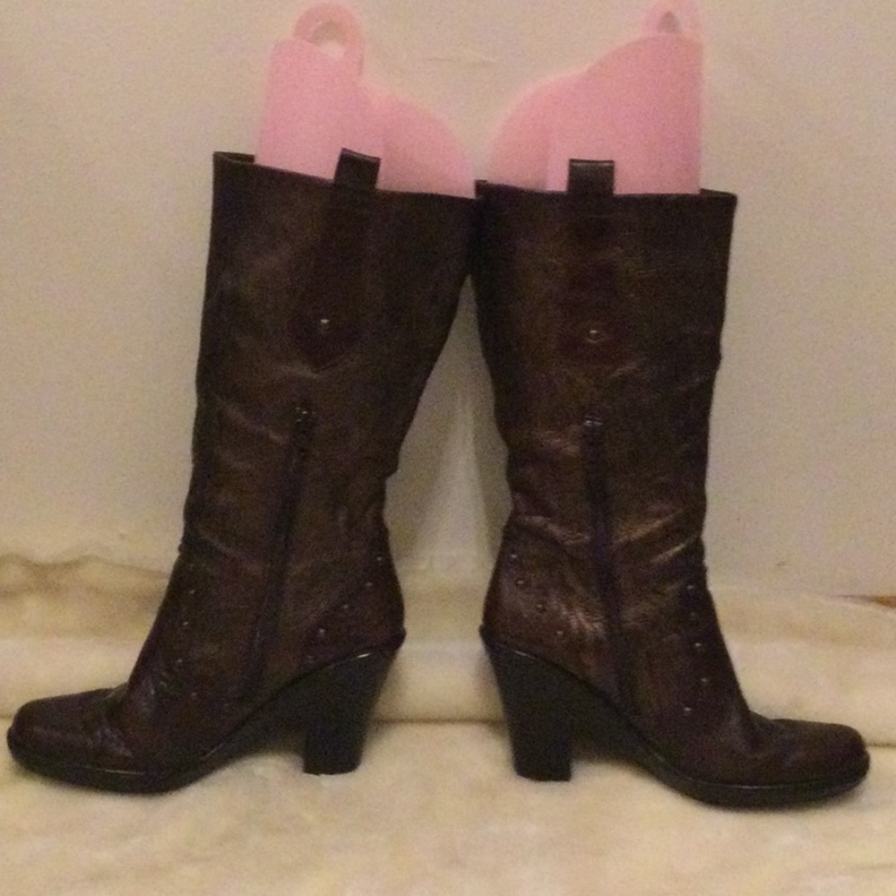 Born mid shaft boot